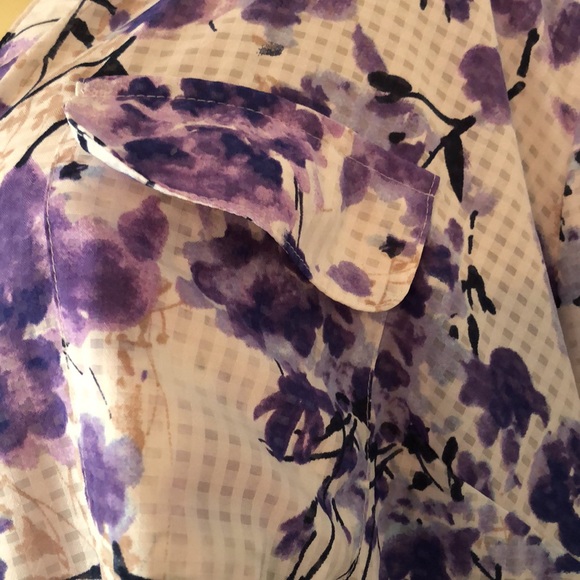 Women’s dainty Coral Bay violet lilac fall cuff sleeve floral blouse - Picture 7 of 12